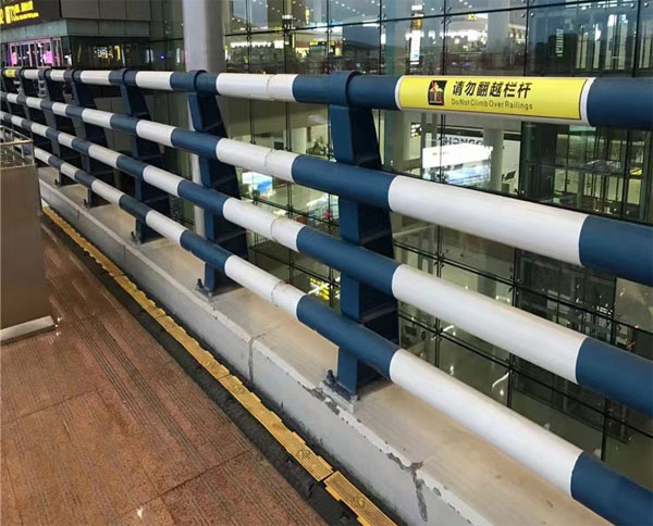 �����o��