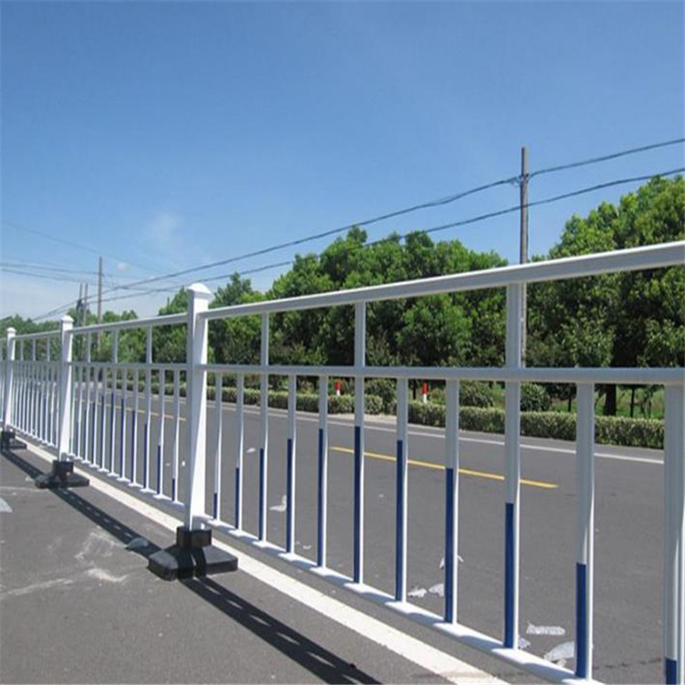 防撞欄桿應用在哪些地方 防撞欄桿應用在哪些地方